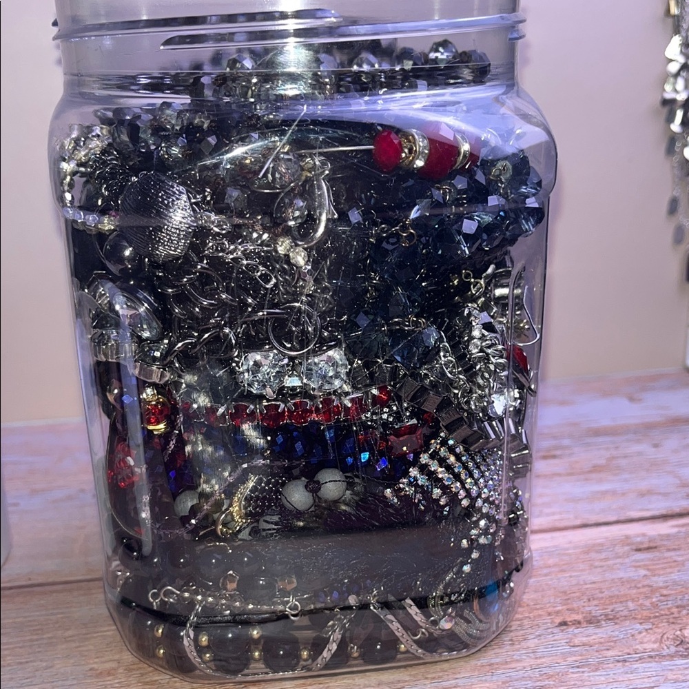 Mystery Goth Gothic Jewelry Jar 4lbs No Junk!!!! - Picture 4 of 7